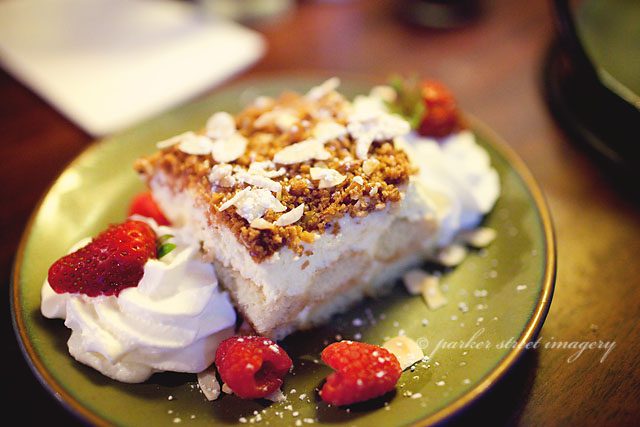 900 degrees pizzeria | Manchester NH | toasted almond cream cake