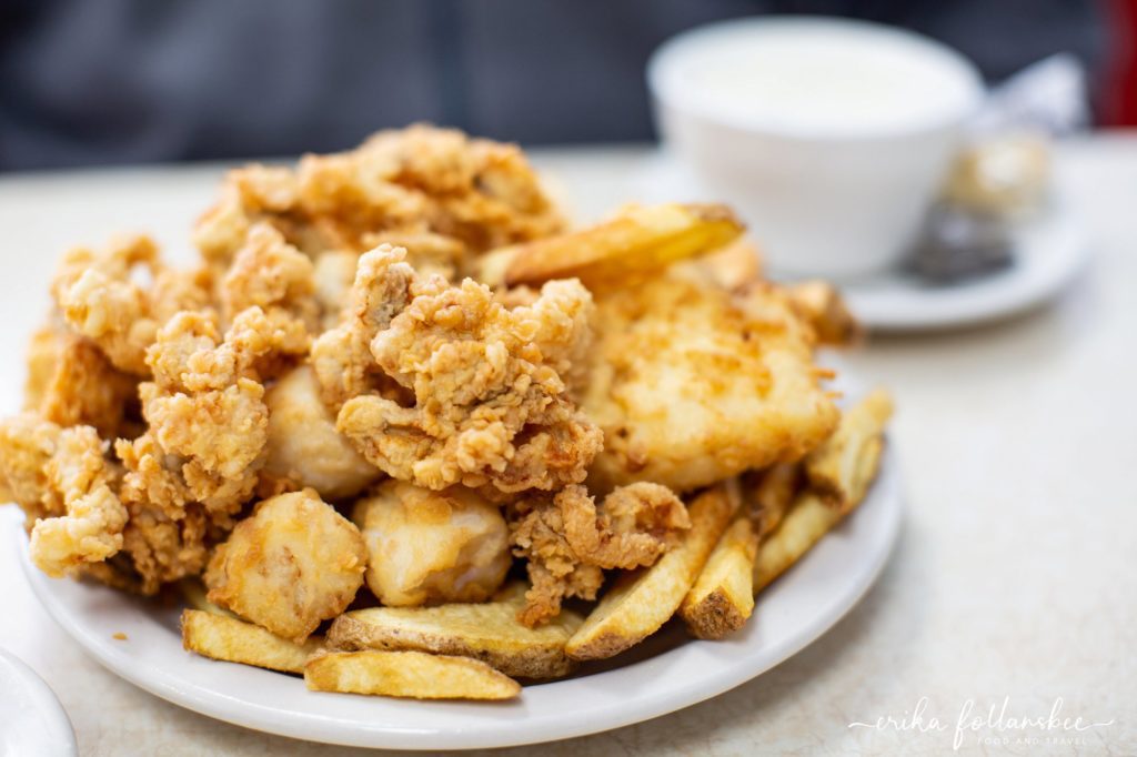 The Bagg Lunch | Goffstown NH Restaurant | Seafood Friday fried clams | Pinardville