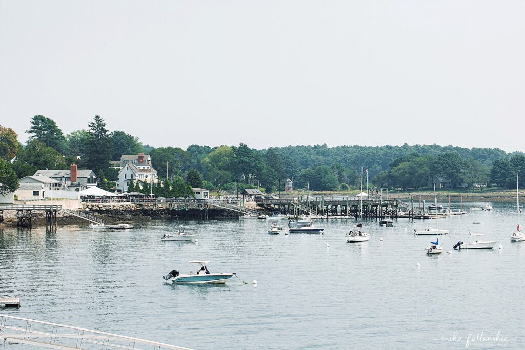 Pepperrell Cove in Kittery, Maine | Frisbee's Wharf waterfront outdoor dining